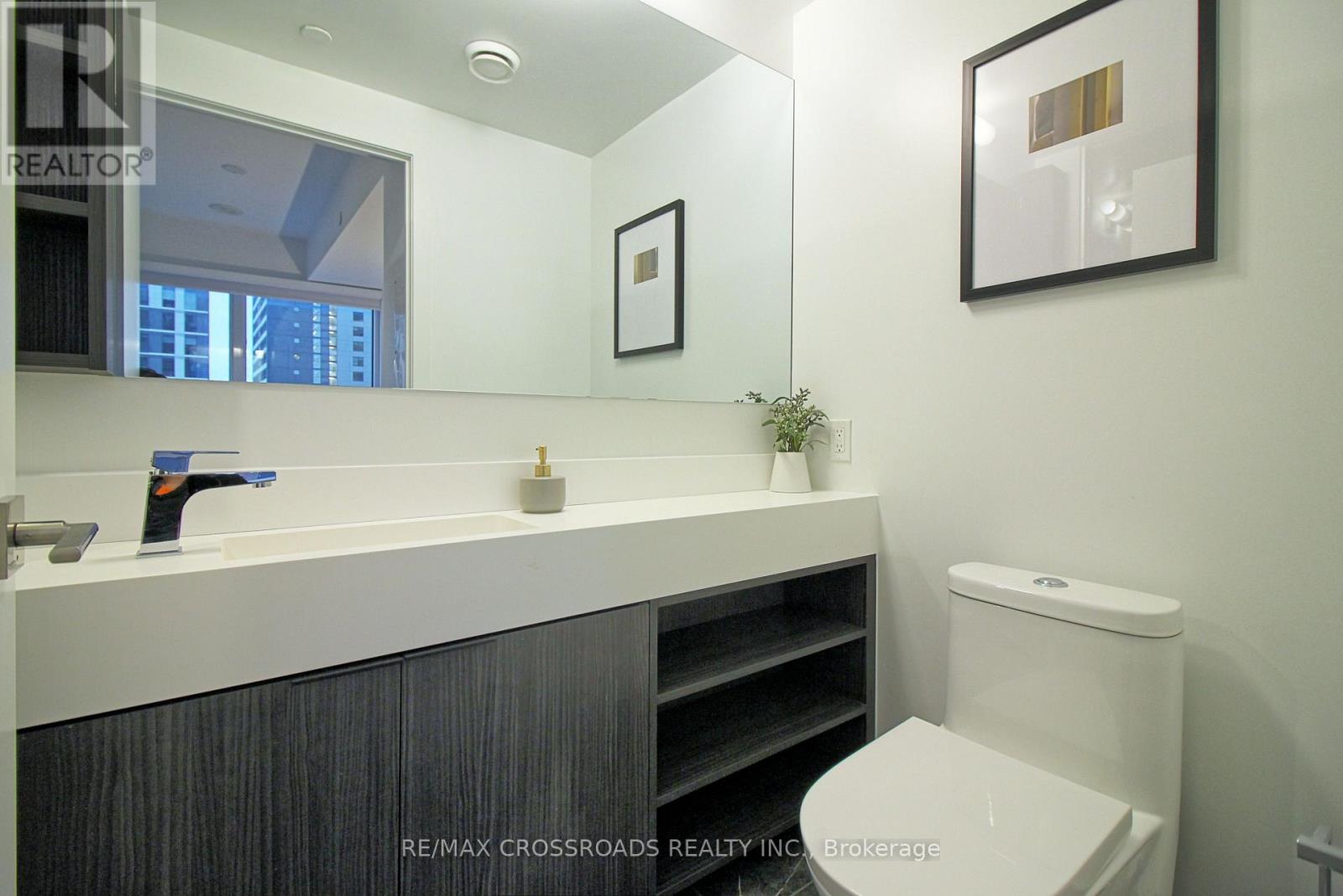 2302 - 82 Dalhousie Street, Toronto, Ontario  M5B 0C5 - Photo 12 - C12499814