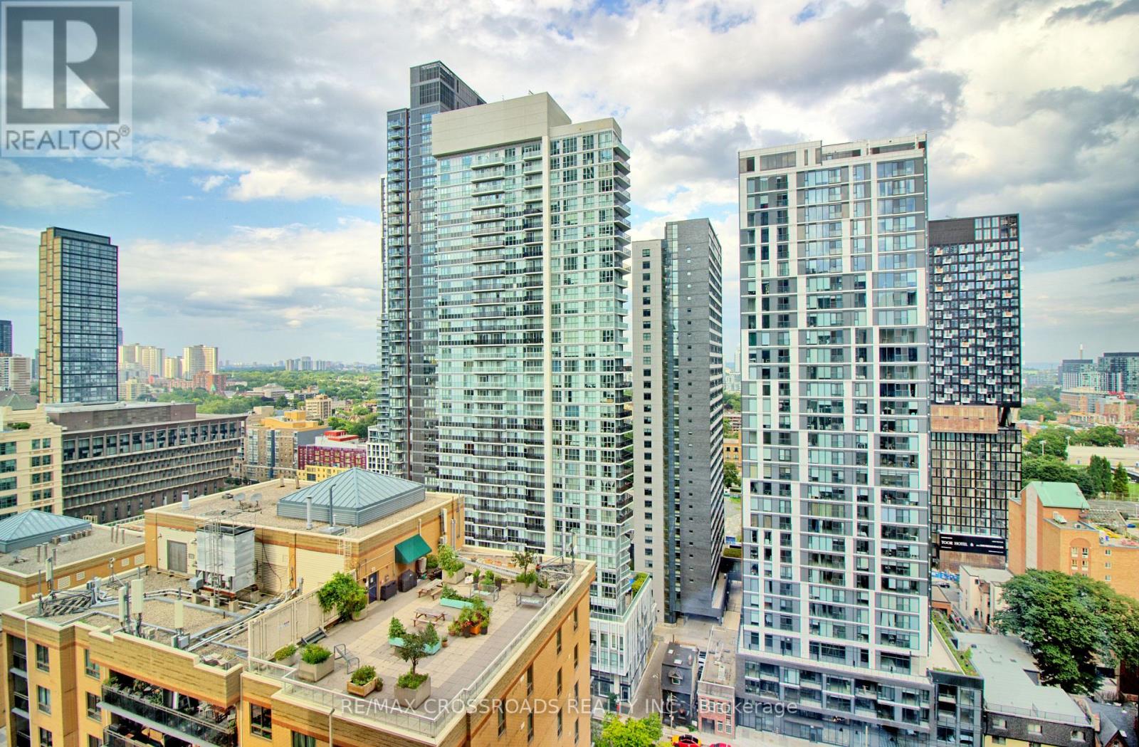 2302 - 82 Dalhousie Street, Toronto, Ontario  M5B 0C5 - Photo 14 - C12499814