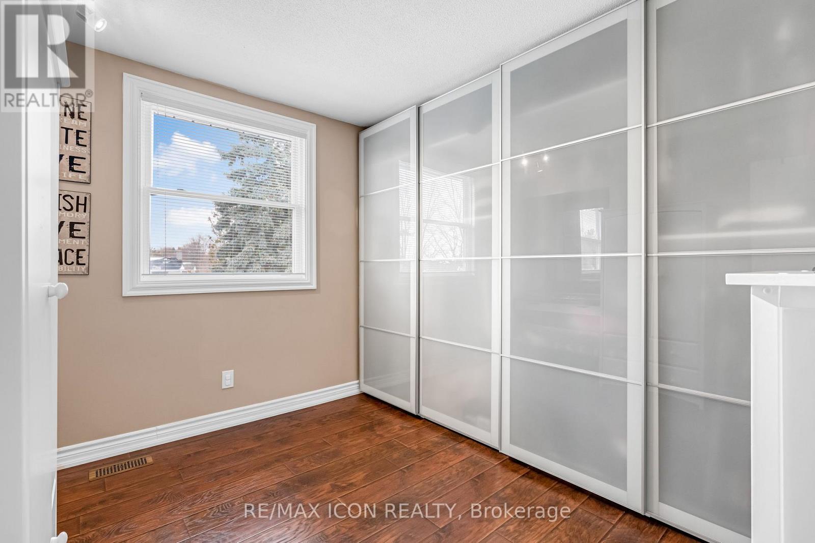 151 Brixham Crescent, London South, Ontario  N6K 1K9 - Photo 22 - X12697982