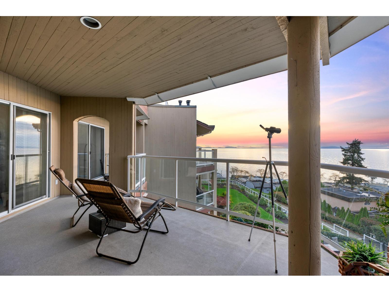 Listing Picture 20 of 28 : 402 15025 VICTORIA AVENUE, White Rock - 魯藝地產 Yvonne Lu Group - MLS Medallion Club Member