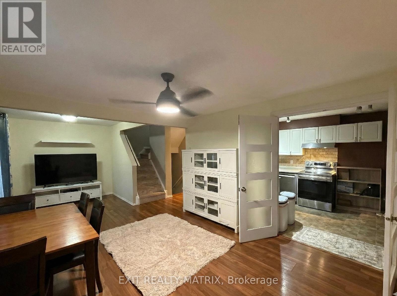 5b - 762 St. Andre Drive, Ottawa, Ontario  K1C 4S7 - Photo 7 - X12697968