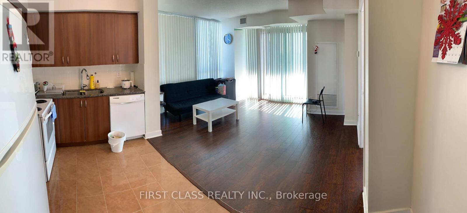 2009 - 5740 Yonge Street, Toronto, Ontario  M2M 0B1 - Photo 4 - C12697978