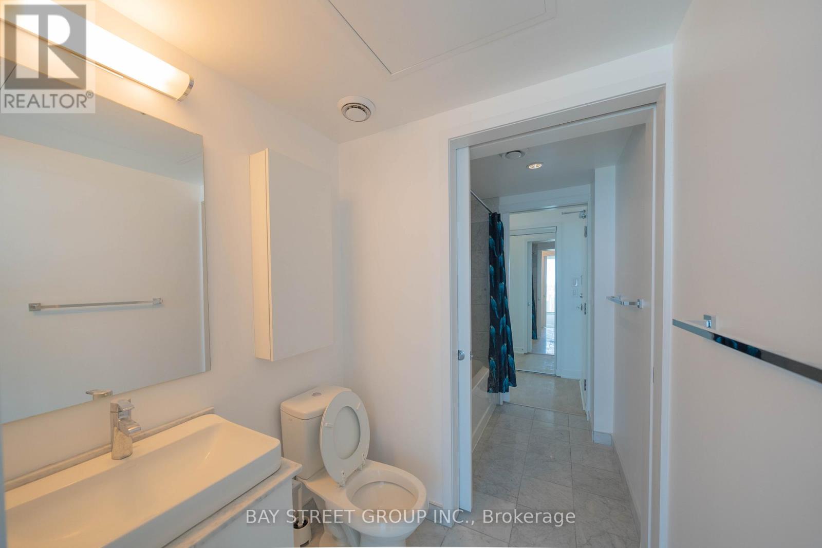 5607 - 12 York Street, Toronto (Waterfront Communities), Ontario  M5J 2Z2 - Photo 16 - C12697988