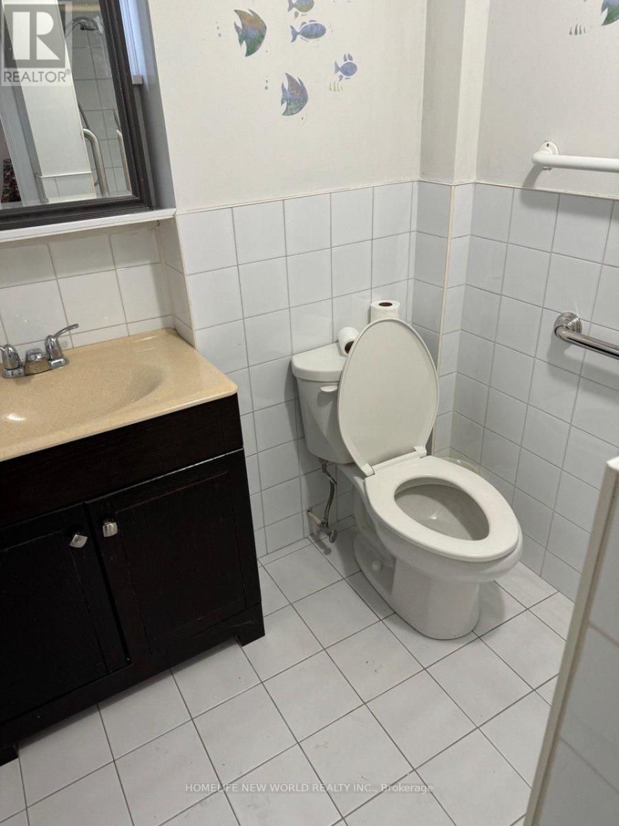 374 Horsham Avenue, Toronto (Willowdale West), Ontario  M2R 1G9 - Photo 9 - C12698000