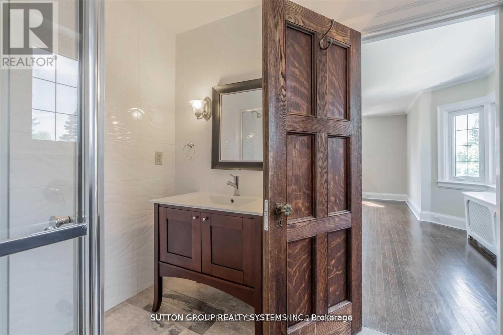 13284 Bathurst Street, King (King City), Ontario  L7B 1K5 - Photo 27 - N12697998