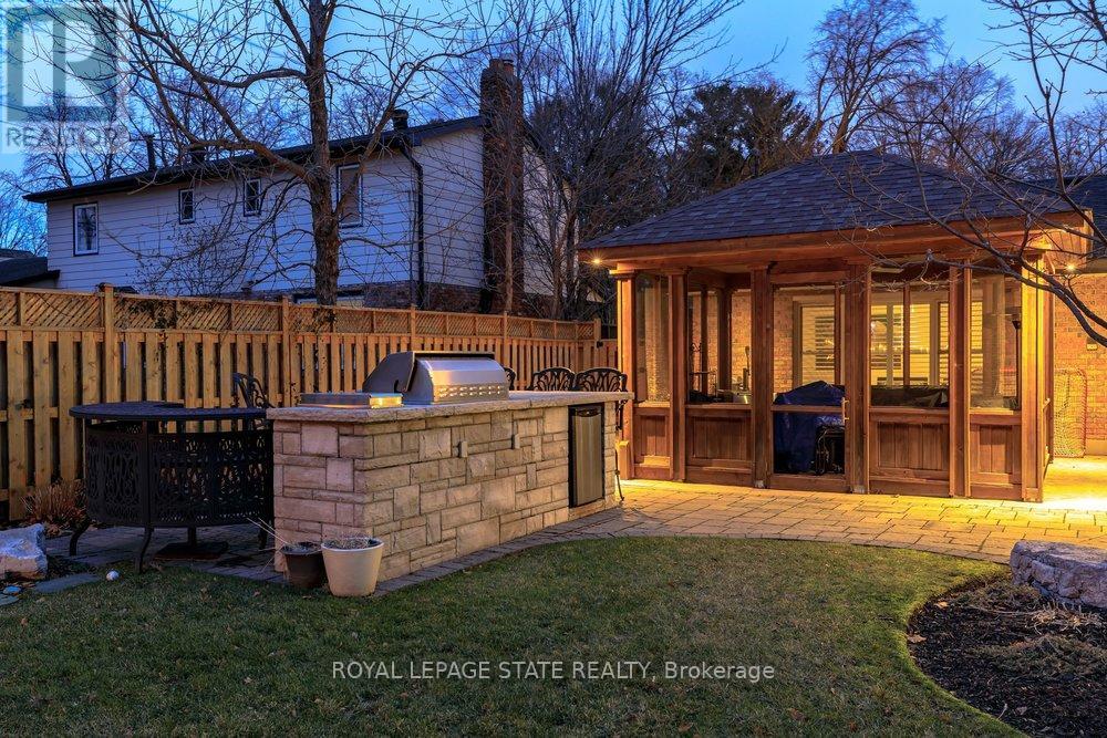 29 Woodside Drive, Hamilton, Ontario  L8T 1C4 - Photo 44 - X12696432