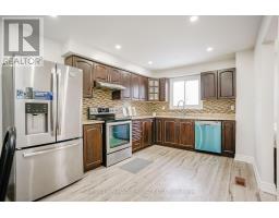 15 HEATHERSIDE COURT, Brampton, Ontario