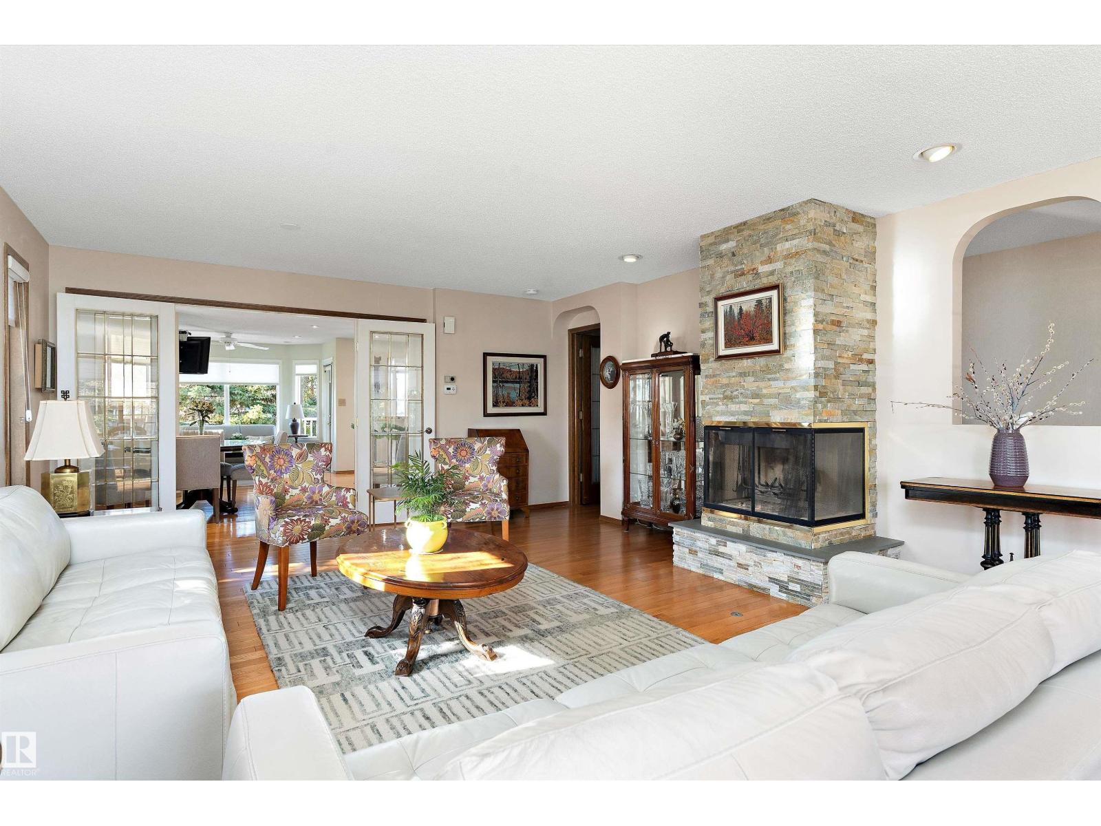 108 Ironwood Pl Nw, Edmonton, Alberta  T6J 6R4 - Photo 9 - E4470072