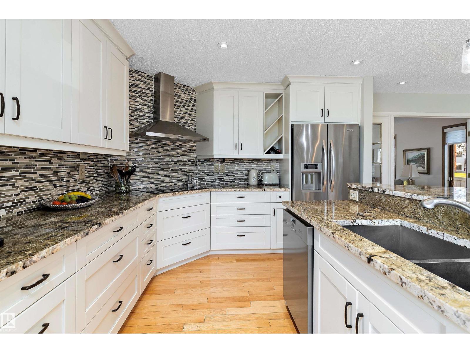 108 Ironwood Pl Nw, Edmonton, Alberta  T6J 6R4 - Photo 17 - E4470072