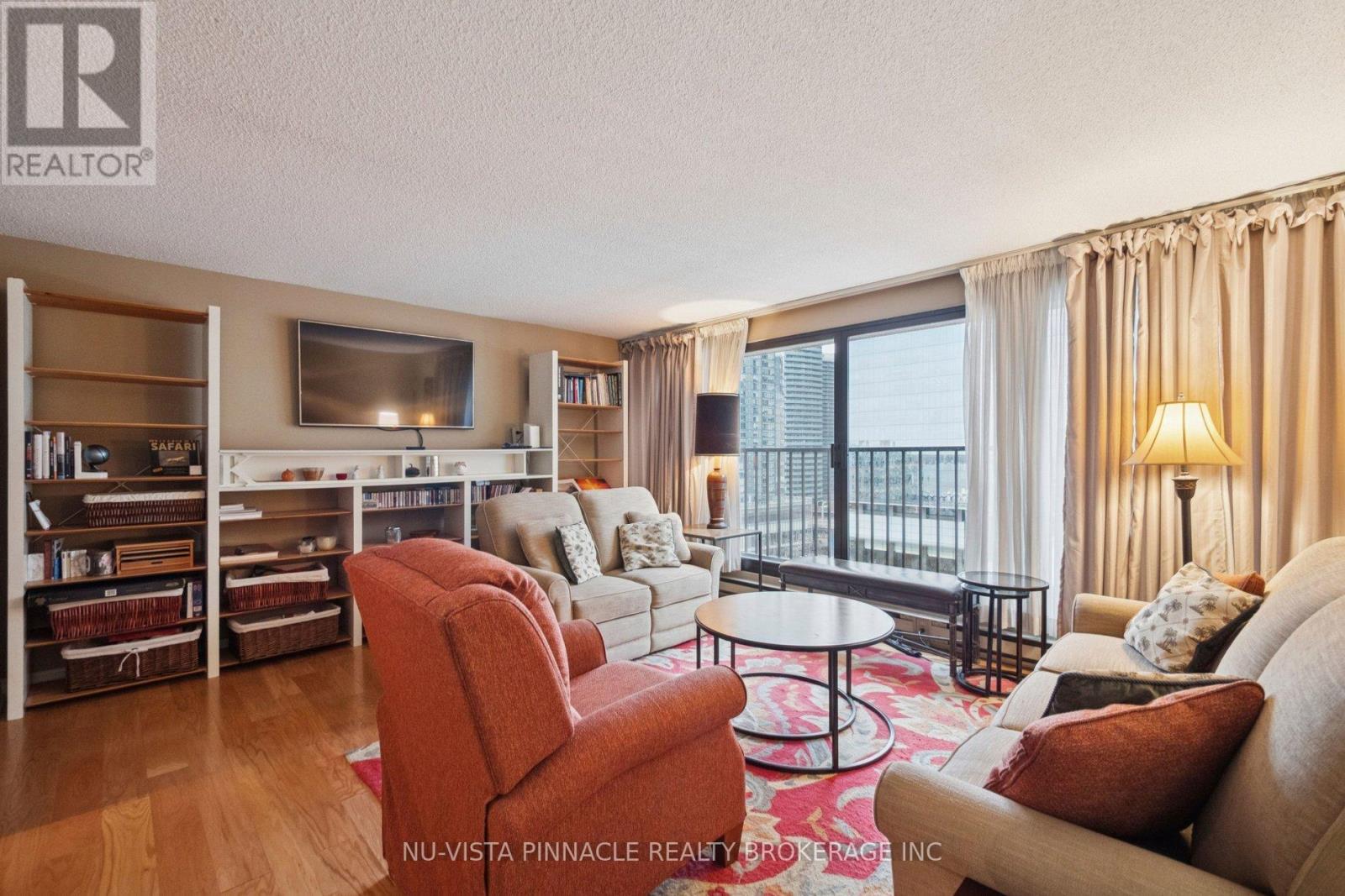 1418 - 55 Harbour Square, Toronto, Ontario  M5J 2L1 - Photo 13 - C12698010