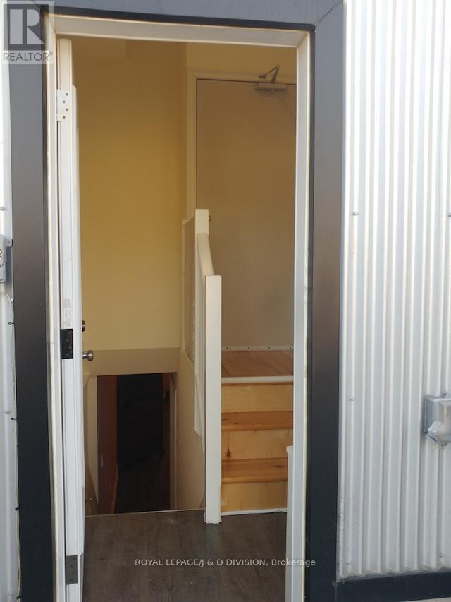 1 - 179 Coxwell Avenue, Toronto, Ontario  M4L 3B4 - Photo 2 - E12693708