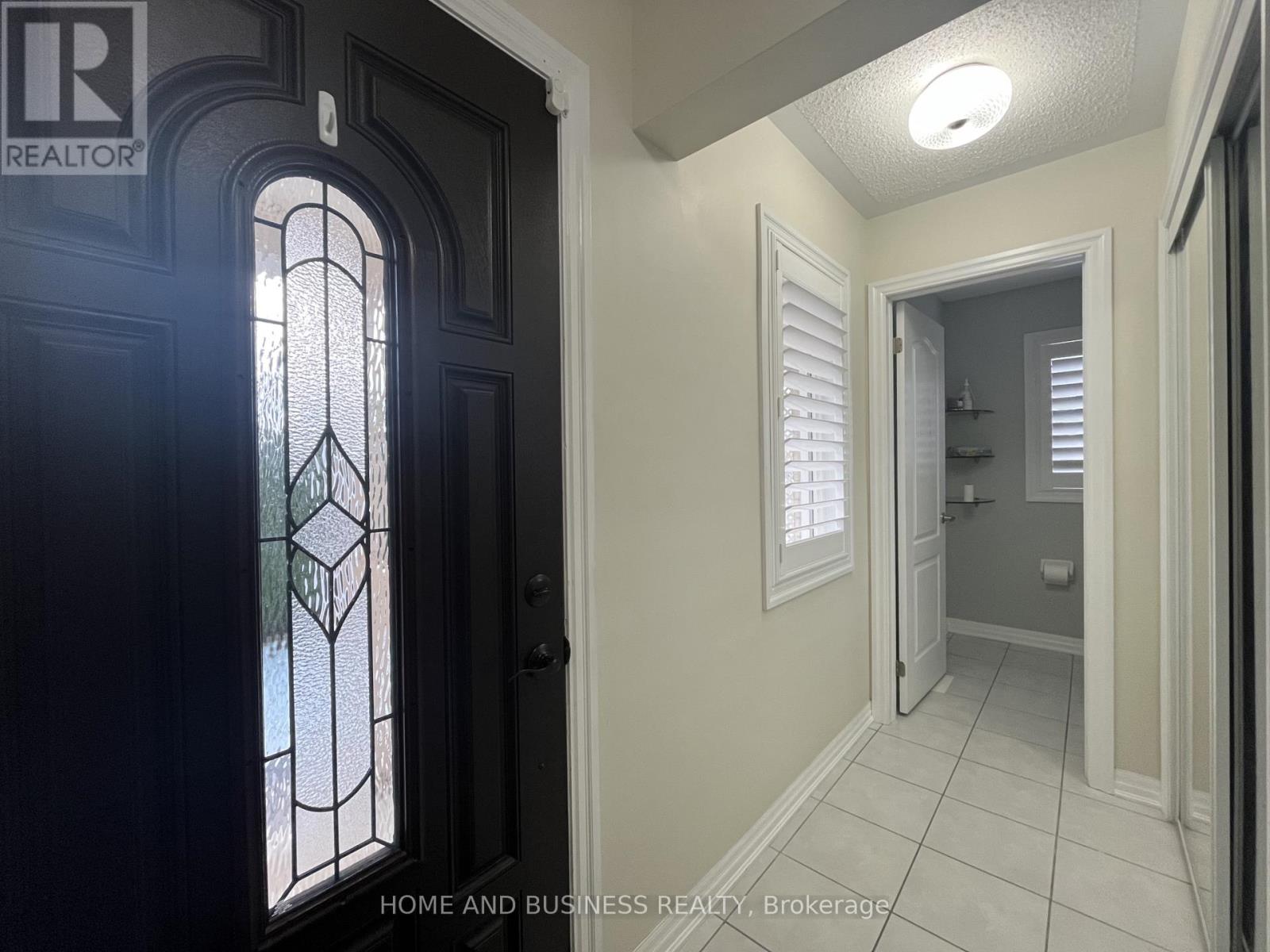 150 Leiterman Drive, Milton, Ontario  L9T 8B5 - Photo 4 - W12697874