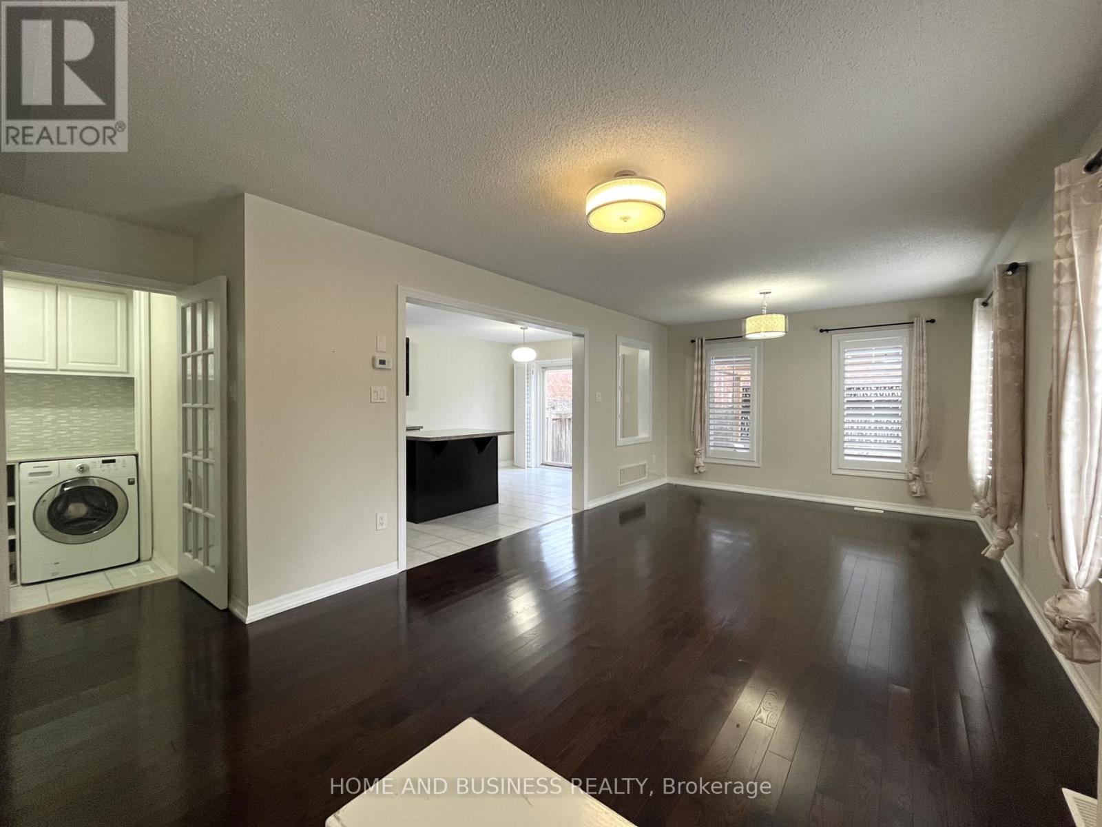 150 Leiterman Drive, Milton, Ontario  L9T 8B5 - Photo 6 - W12697874