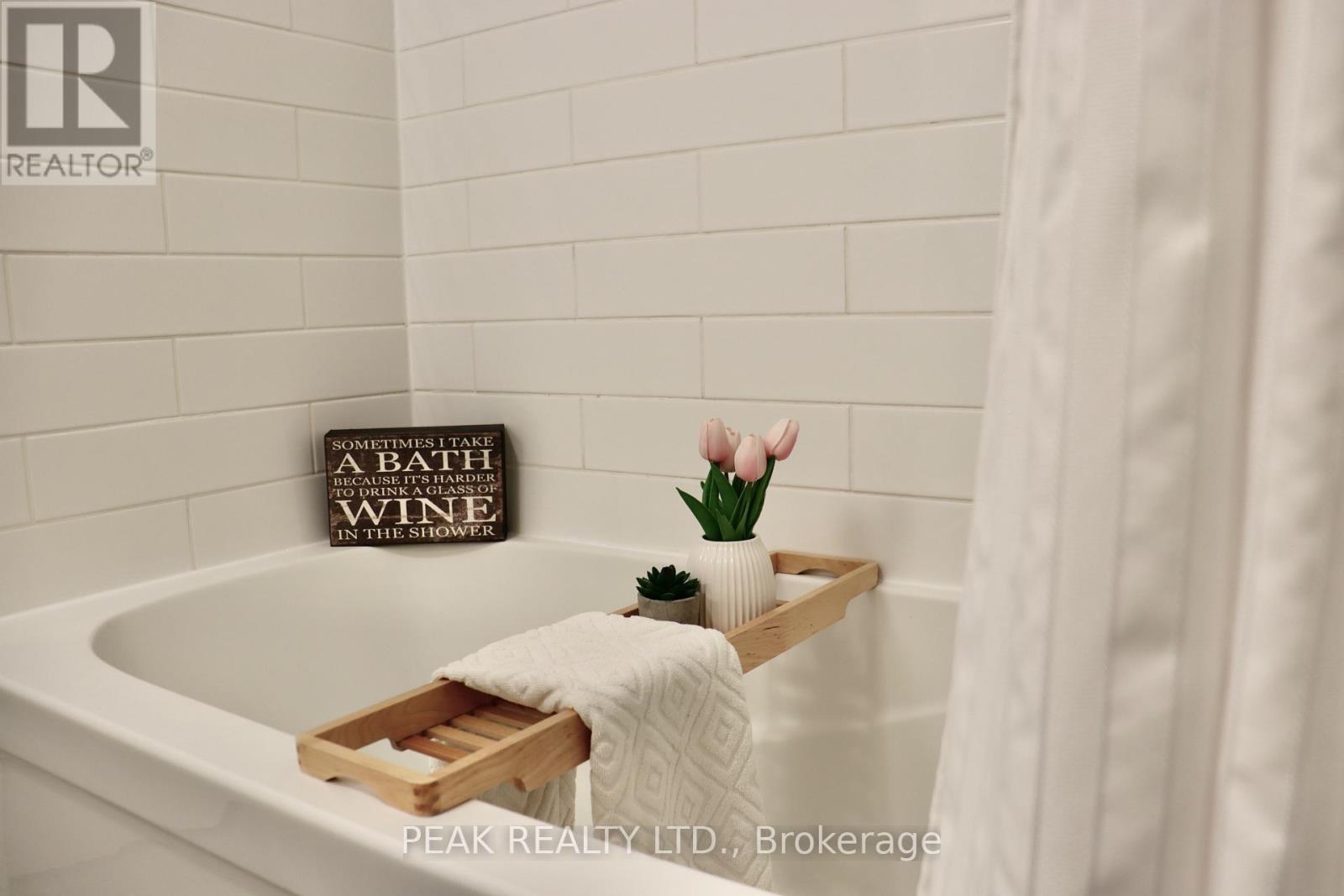 903 - 108 Garment Street, Kitchener, Ontario  N2G 0E2 - Photo 15 - X12656666