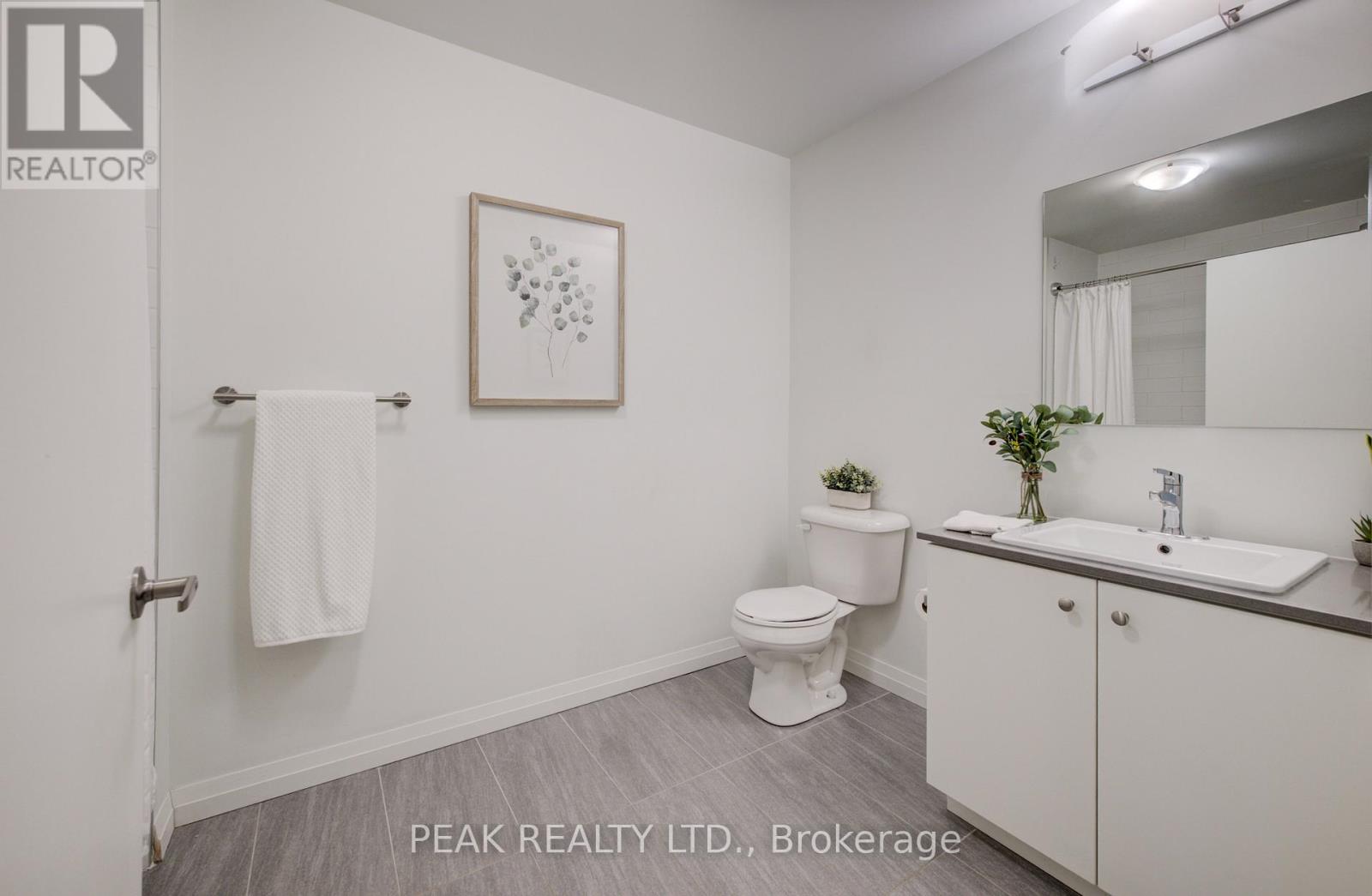 903 - 108 Garment Street, Kitchener, Ontario  N2G 0E2 - Photo 14 - X12656666