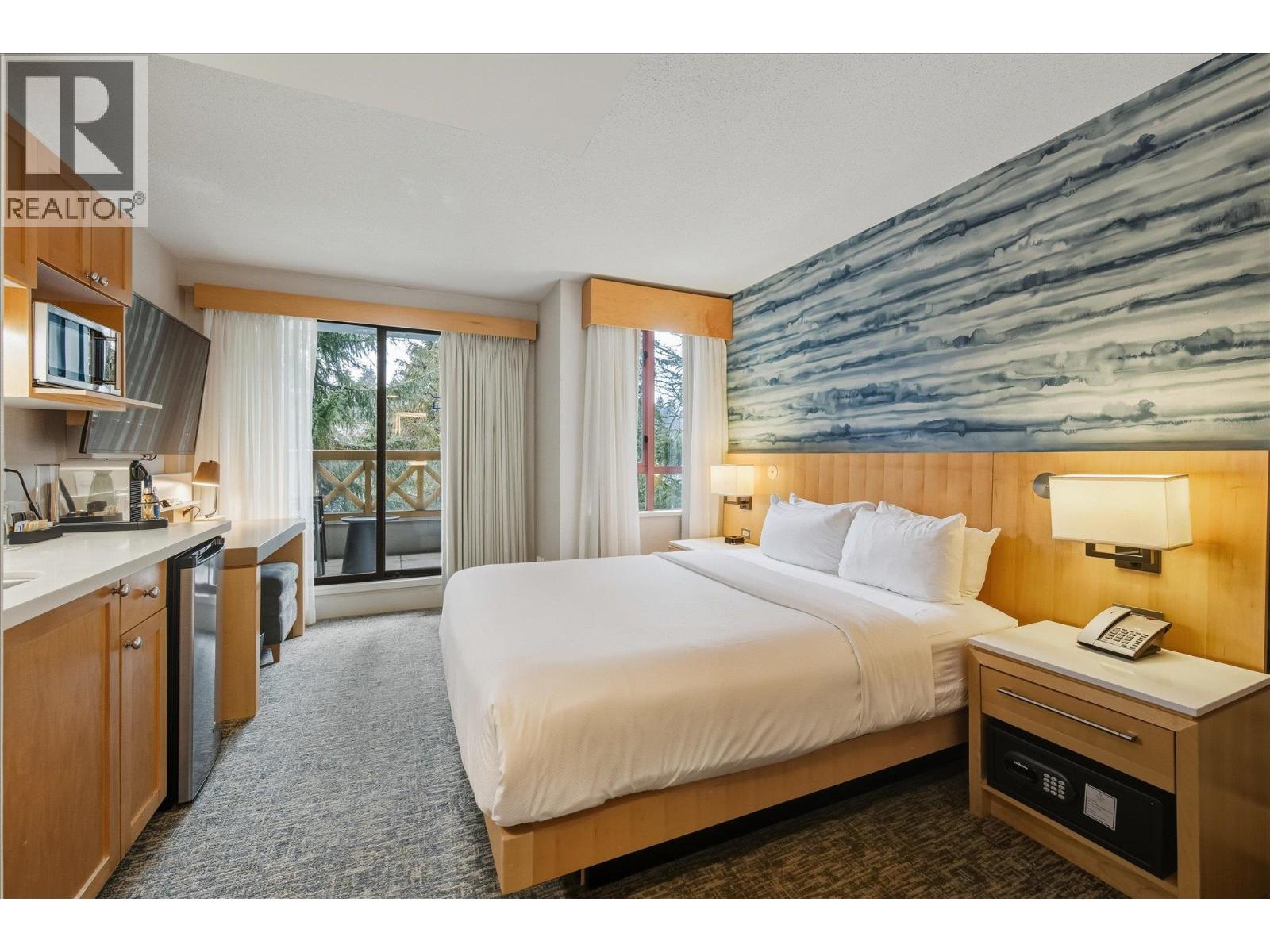 1266 4308 Main Street, Whistler, British Columbia  V8E 1A9 - Photo 2 - R3079776