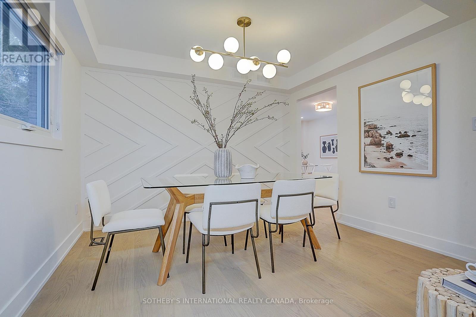 4 Dersingham Crescent, Markham, Ontario  L3T 4E7 - Photo 10 - N12698026