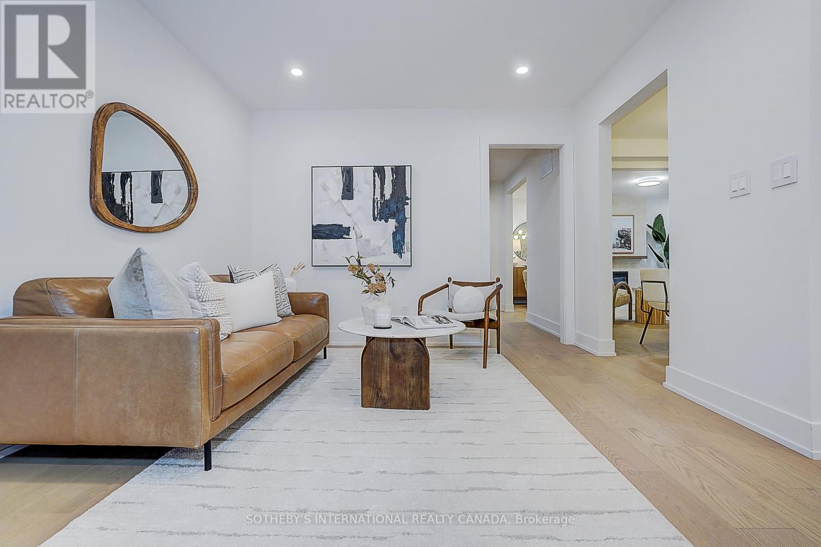 4 Dersingham Crescent, Markham, Ontario  L3T 4E7 - Photo 17 - N12698026