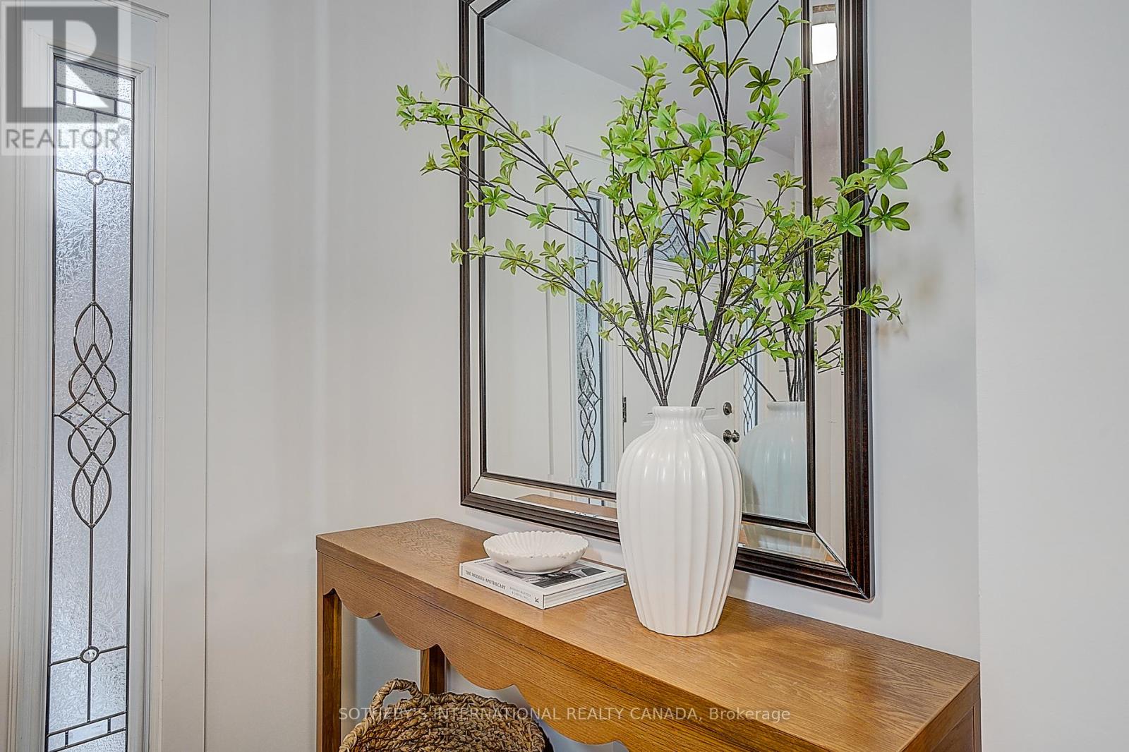 4 Dersingham Crescent, Markham, Ontario  L3T 4E7 - Photo 2 - N12698026