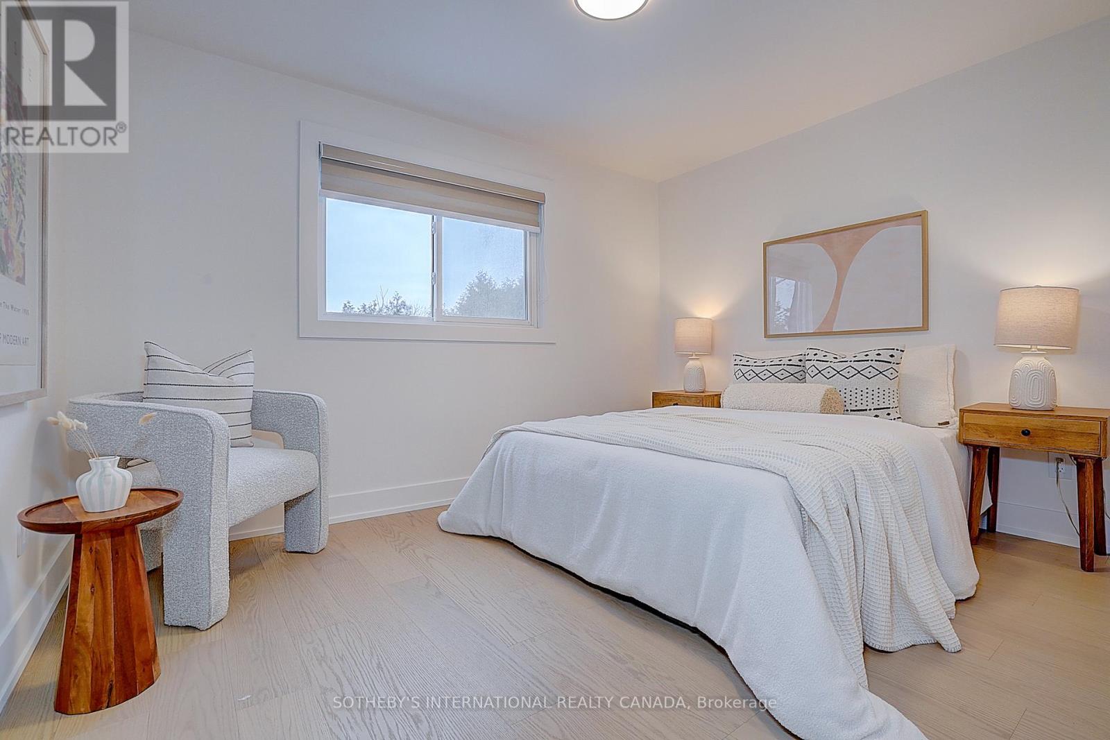 4 Dersingham Crescent, Markham, Ontario  L3T 4E7 - Photo 32 - N12698026