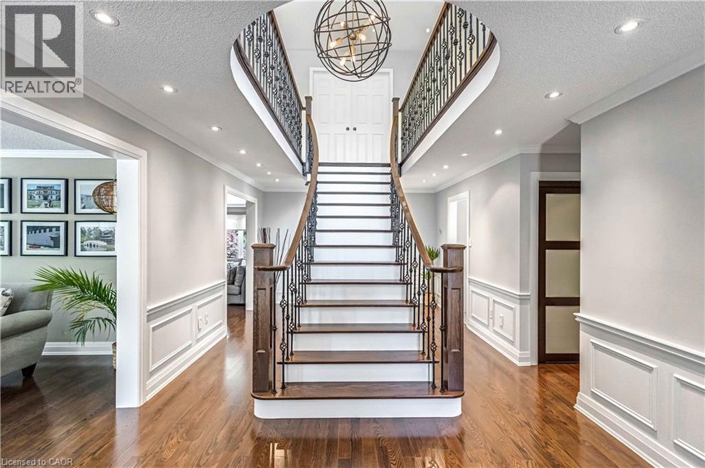 1399 Winterberry Drive, Burlington, Ontario  L7P 4T3 - Photo 4 - 40797912