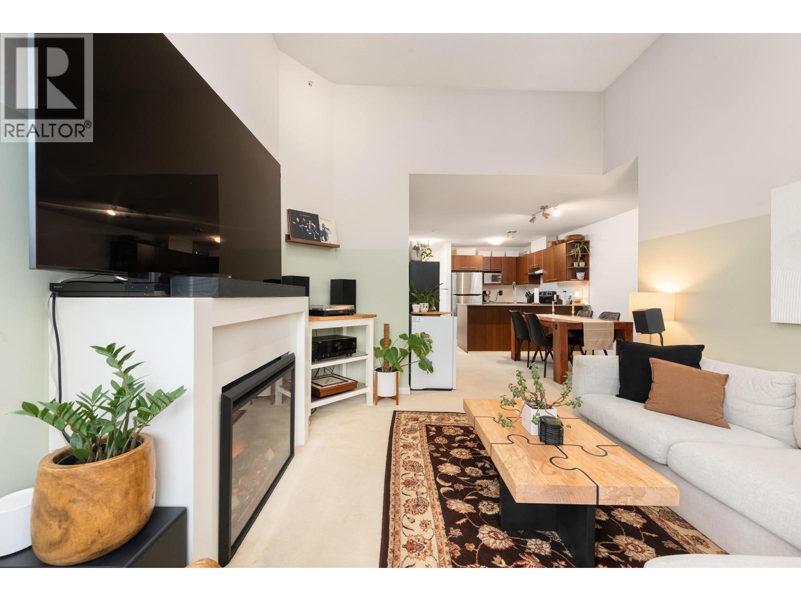 405 4728 Brentwood Drive, Burnaby, British Columbia  V5C 0G2 - Photo 4 - R3079778