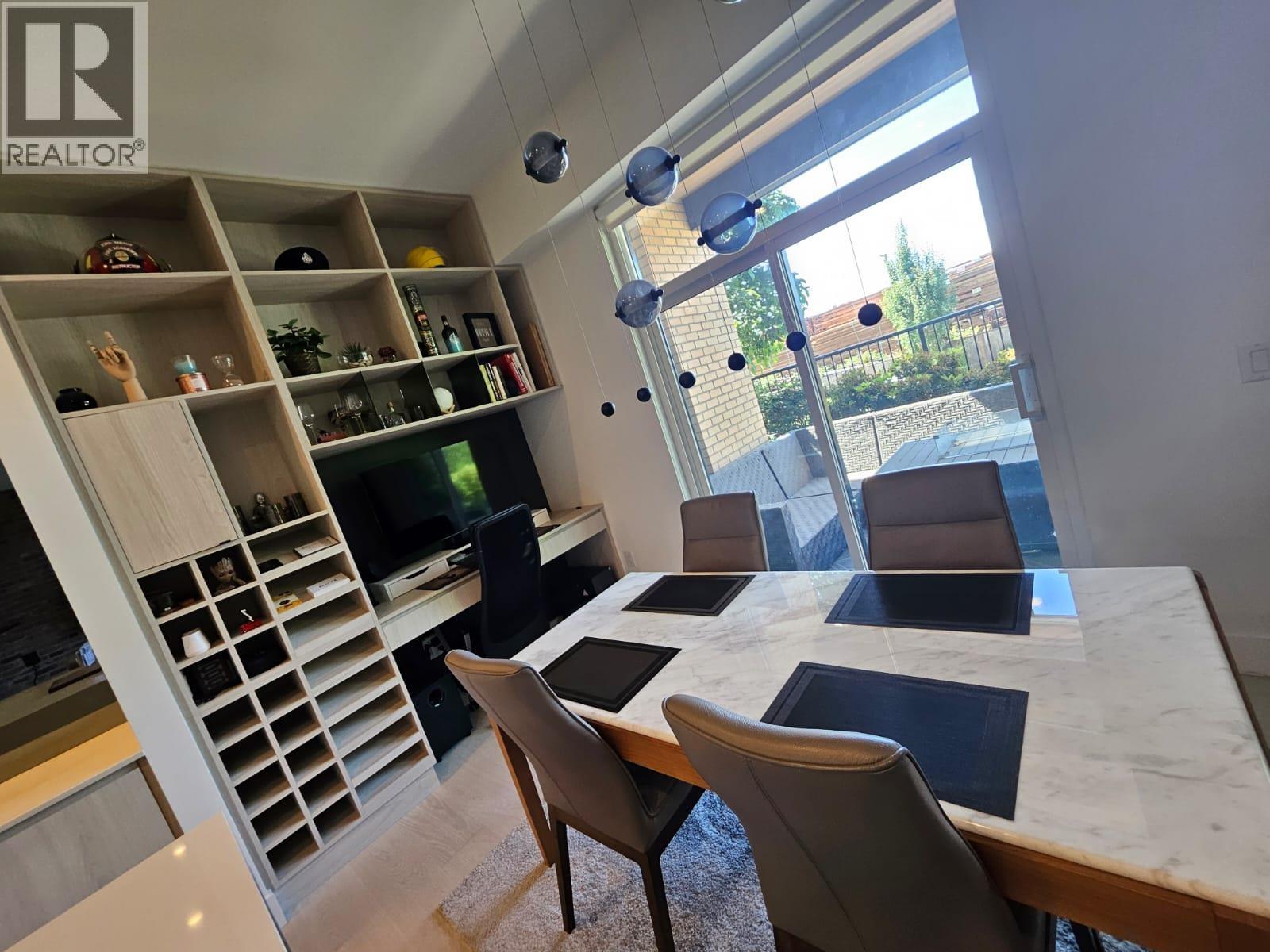 102 300 Salter Street, New Westminster, British Columbia  V3M 0L9 - Photo 3 - R3079743