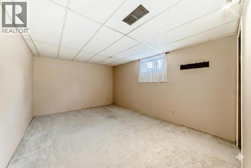 9936 Warren Road Se, Calgary, Alberta  T2J 1G7 - Photo 31 - A2279125