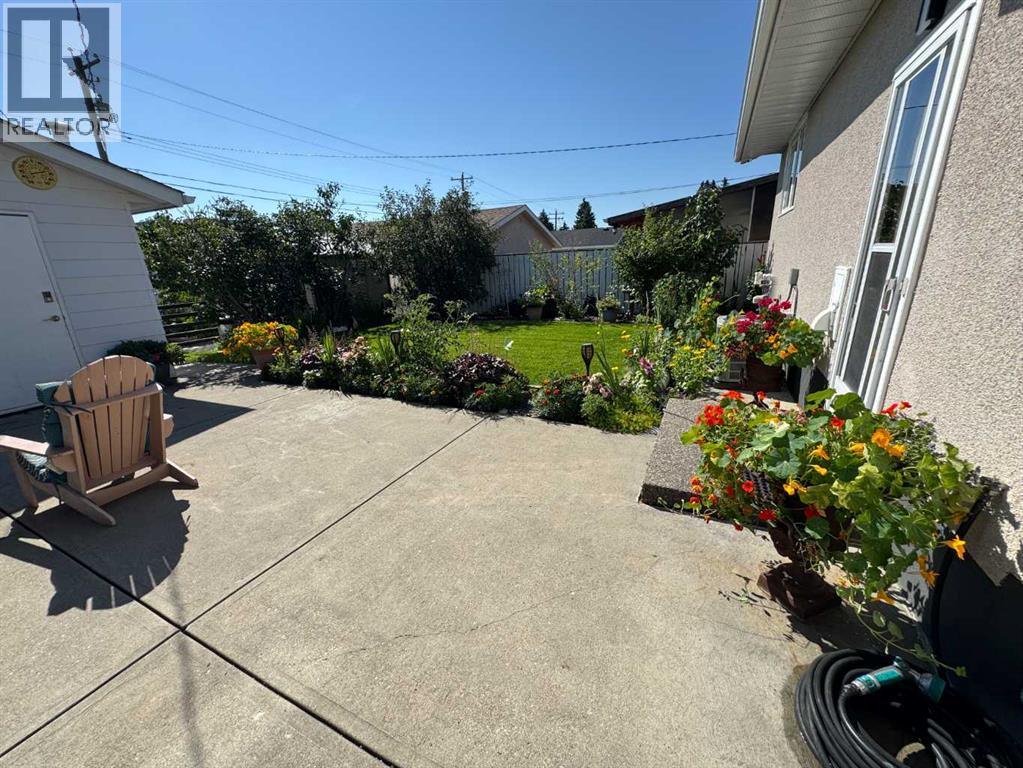 9936 Warren Road Se, Calgary, Alberta  T2J 1G7 - Photo 7 - A2279125