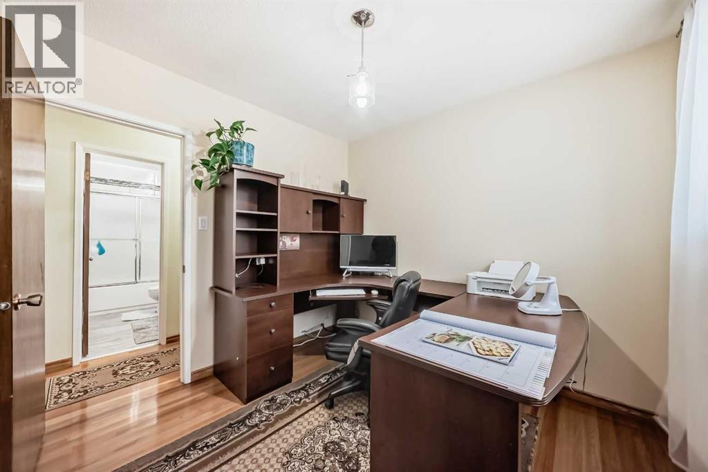 9936 Warren Road Se, Calgary, Alberta  T2J 1G7 - Photo 25 - A2279125