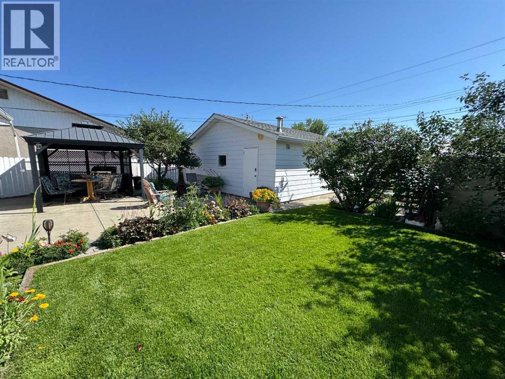 9936 Warren Road Se, Calgary, Alberta  T2J 1G7 - Photo 5 - A2279125