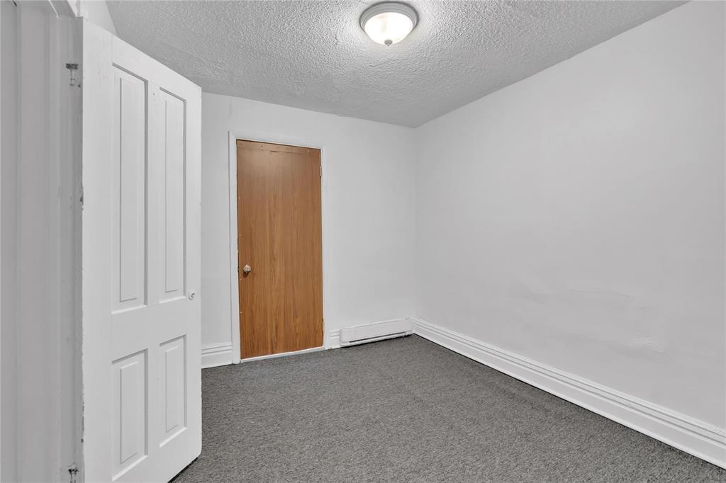 617 Furby Street, Winnipeg, Manitoba  R3B 2W1 - Photo 12 - 202600894