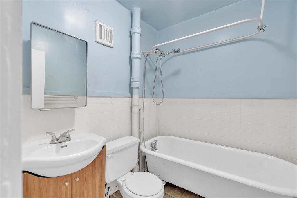 617 Furby Street, Winnipeg, Manitoba  R3B 2W1 - Photo 14 - 202600894