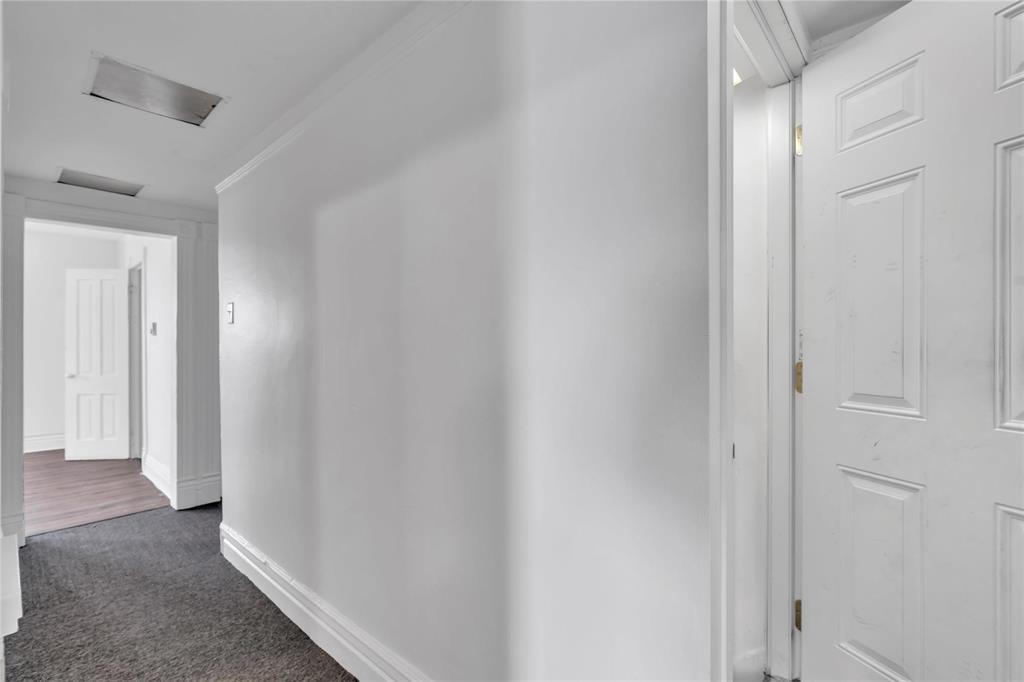 617 Furby Street, Winnipeg, Manitoba  R3B 2W1 - Photo 16 - 202600894