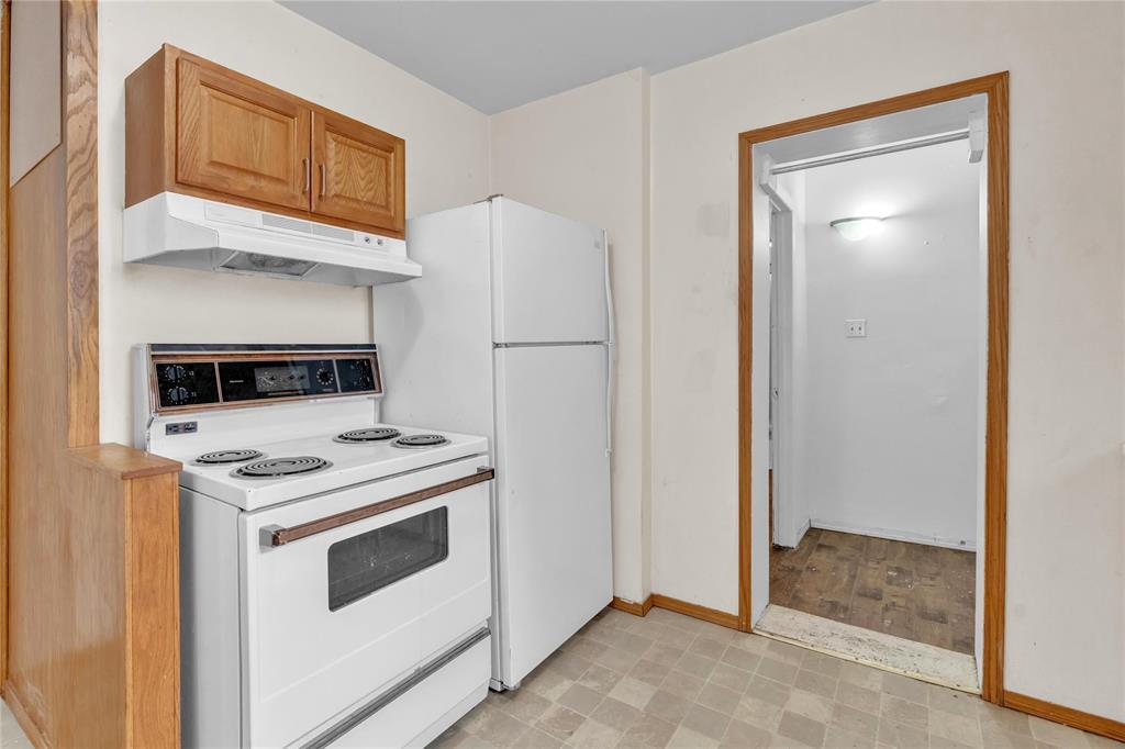 617 Furby Street, Winnipeg, Manitoba  R3B 2W1 - Photo 5 - 202600894