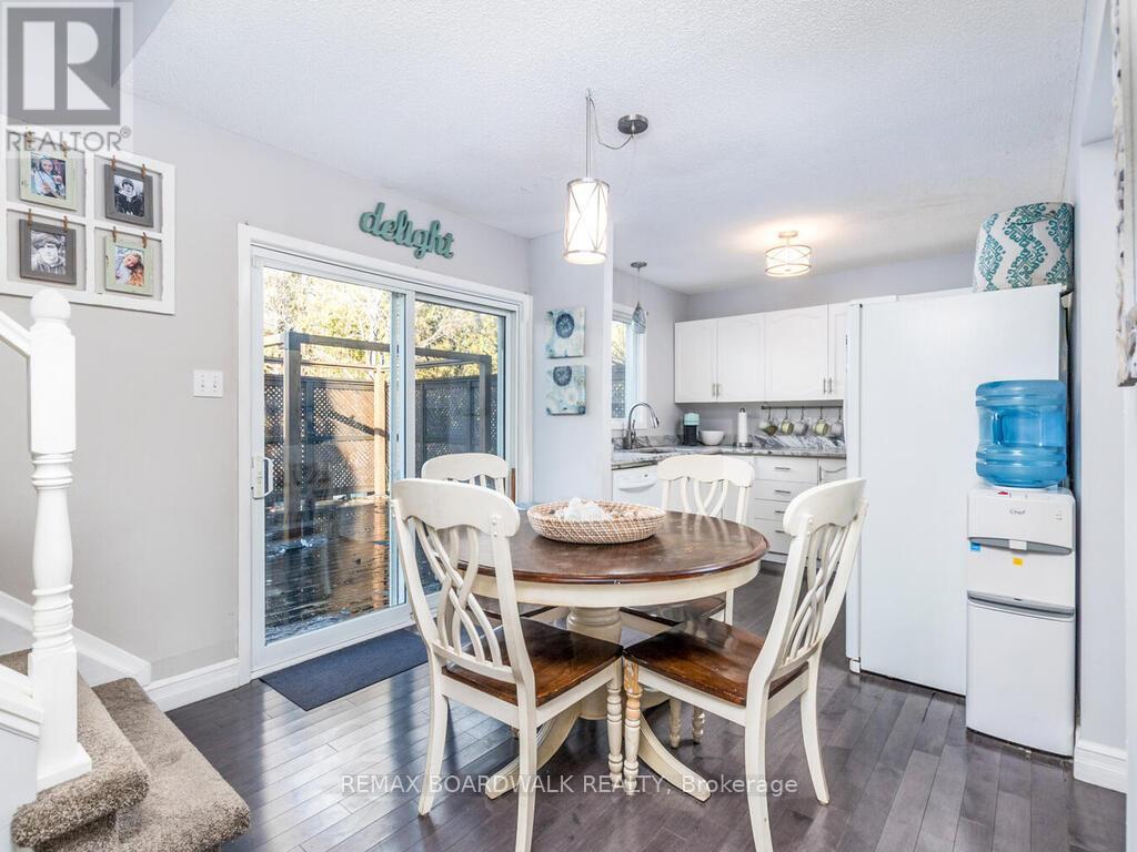 15 Terry Fox Avenue, Carleton Place, Ontario  K7C 4G2 - Photo 11 - X12698046