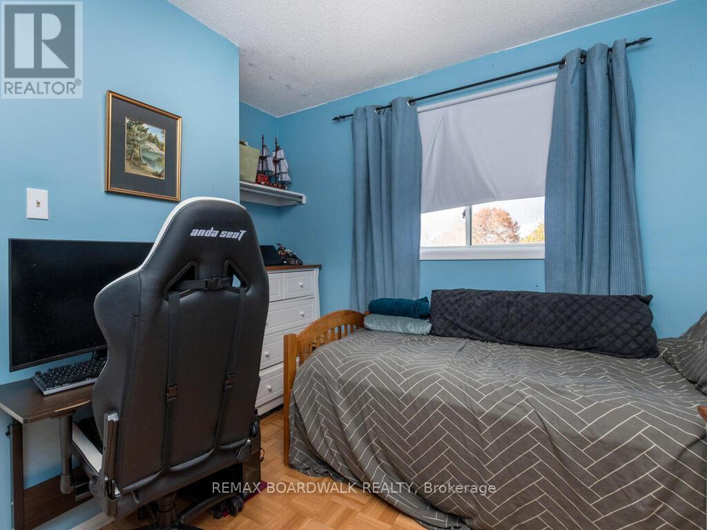 15 Terry Fox Avenue, Carleton Place, Ontario  K7C 4G2 - Photo 20 - X12698046