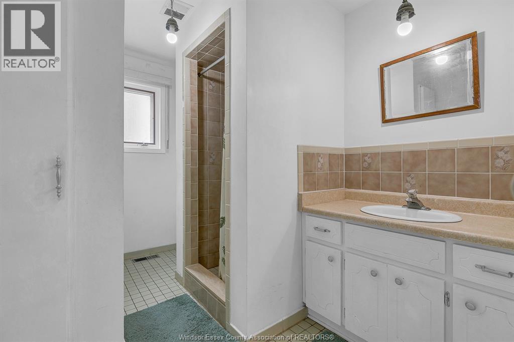 3818 Woodward, Windsor, Ontario  N8W 2Z3 - Photo 30 - 26000380