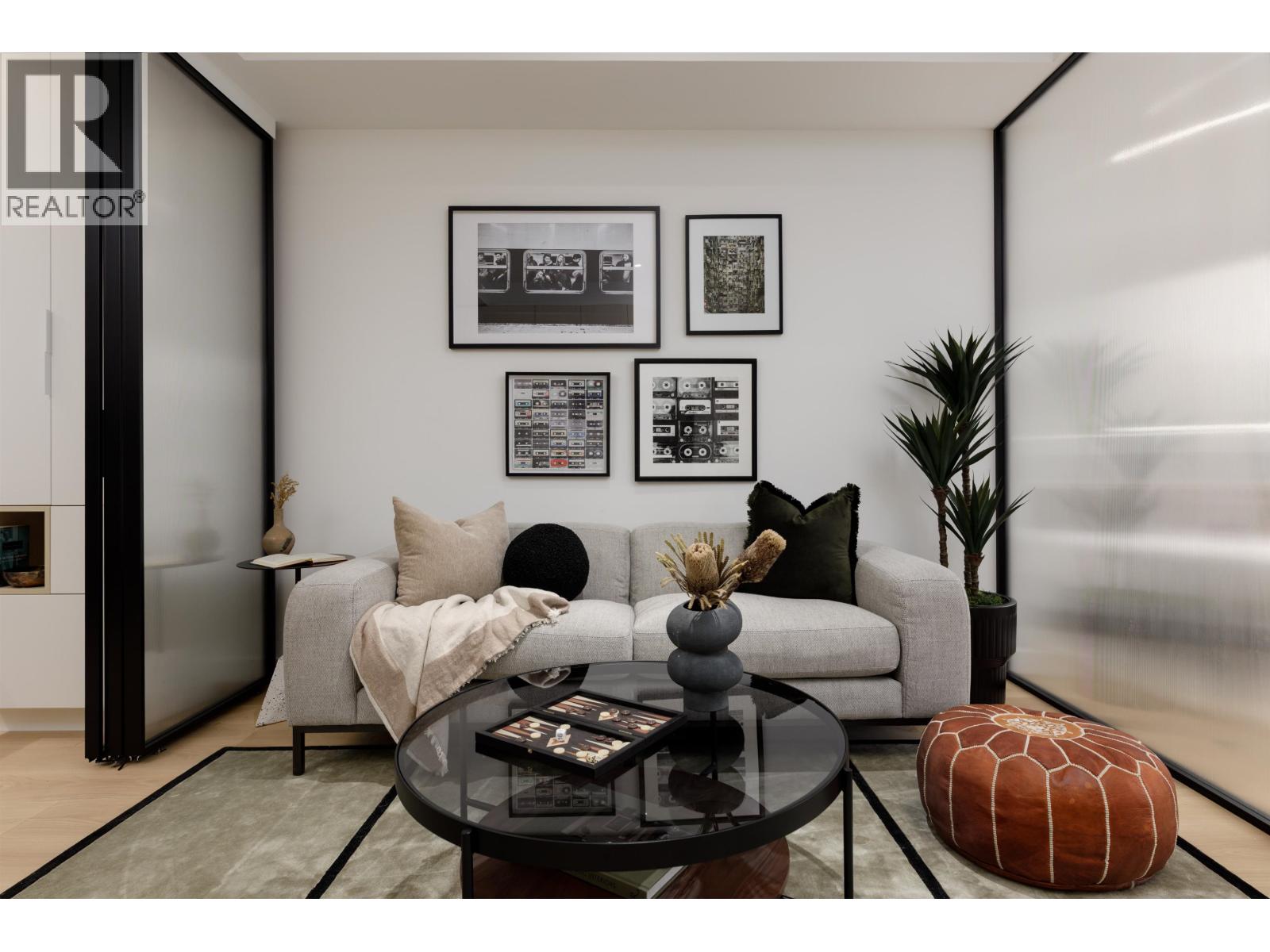 406 2471 Saint George Street, Vancouver, British Columbia  V5T 0L9 - Photo 4 - R3078944