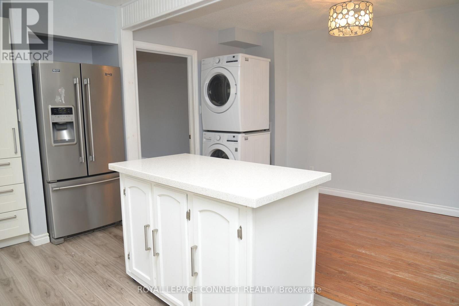 338 Homestead Court, Oshawa, Ontario  L1J 6V3 - Photo 6 - E12698040