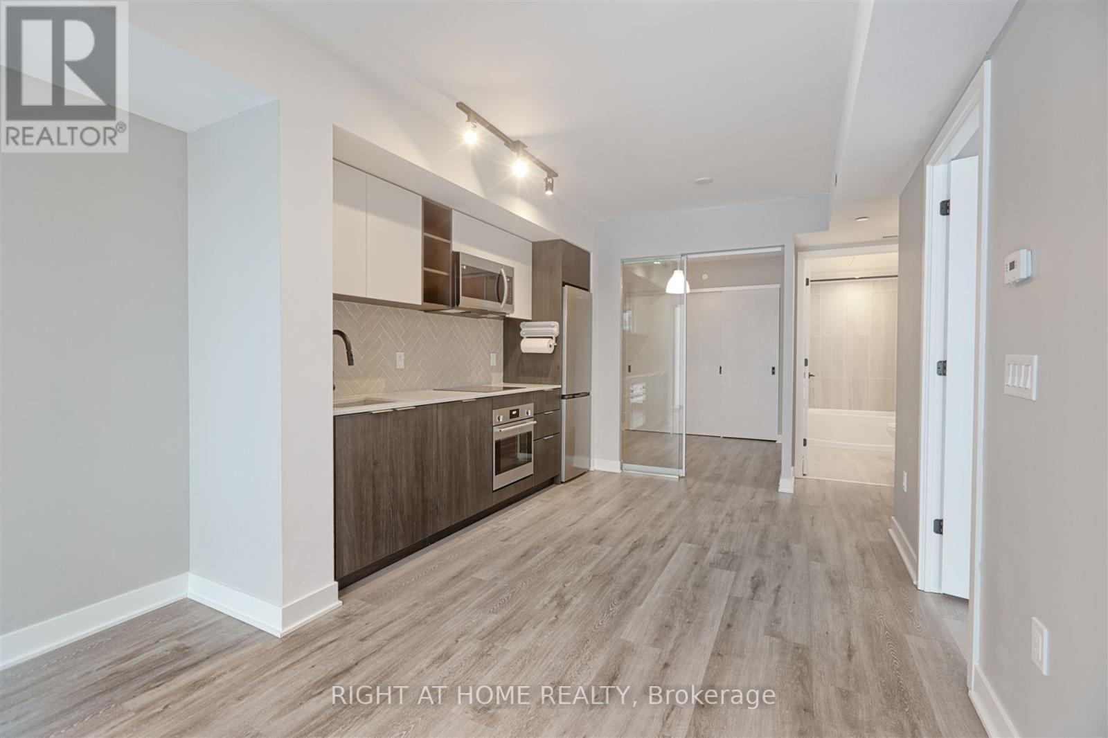 421 - 36 Zorra Street E, Toronto, Ontario  M8Z 0G5 - Photo 15 - W12698044