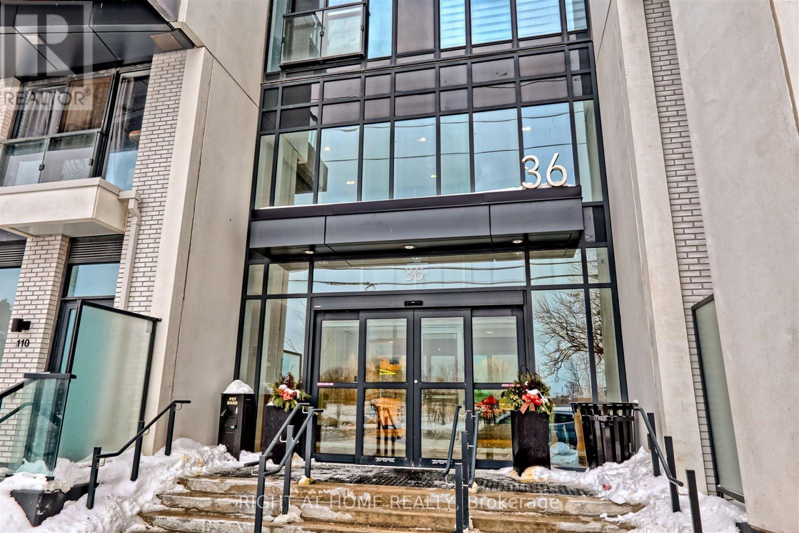 421 - 36 Zorra Street E, Toronto, Ontario  M8Z 0G5 - Photo 2 - W12698044