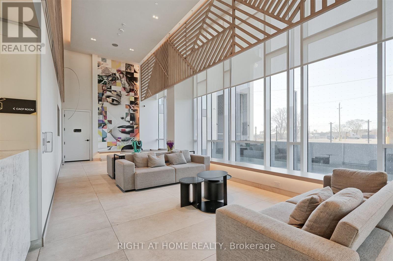 421 - 36 Zorra Street E, Toronto, Ontario  M8Z 0G5 - Photo 4 - W12698044