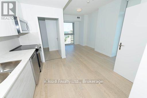 1302 - 60 Frederick Street, Kitchener, Ontario  N2H 0C7 - Photo 5 - X12698050