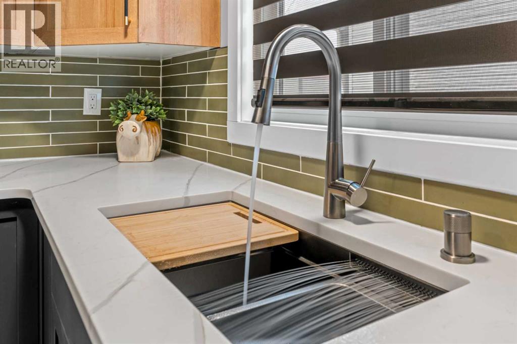 22 Hunters Gate, Okotoks, Alberta  T1S 1K9 - Photo 22 - A2268453