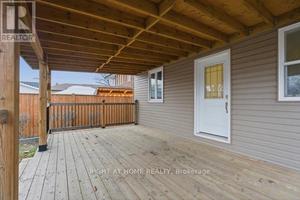 200 Gary Drive, Toronto, Ontario  M9N 2M4 - Photo 17 - W12690284