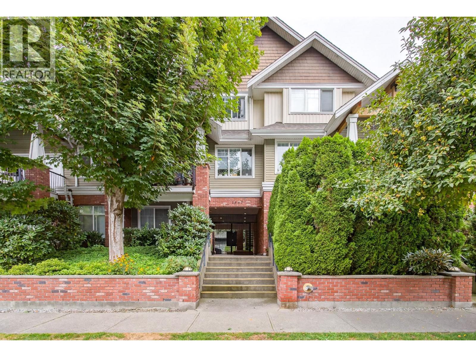 212 1567 GRANT AVENUE, Port Coquitlam, British Columbia