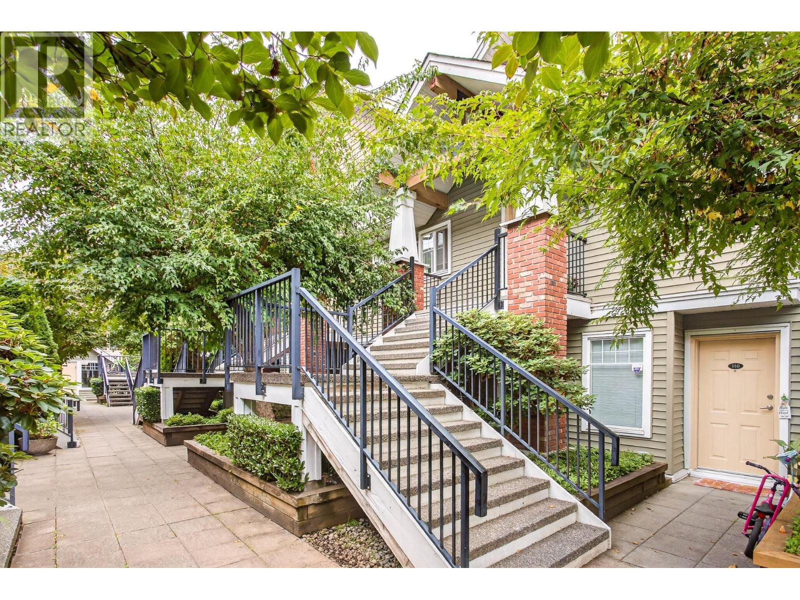 212 1567 Grant Avenue, Port Coquitlam, British Columbia  V3B 1P1 - Photo 2 - R3079786