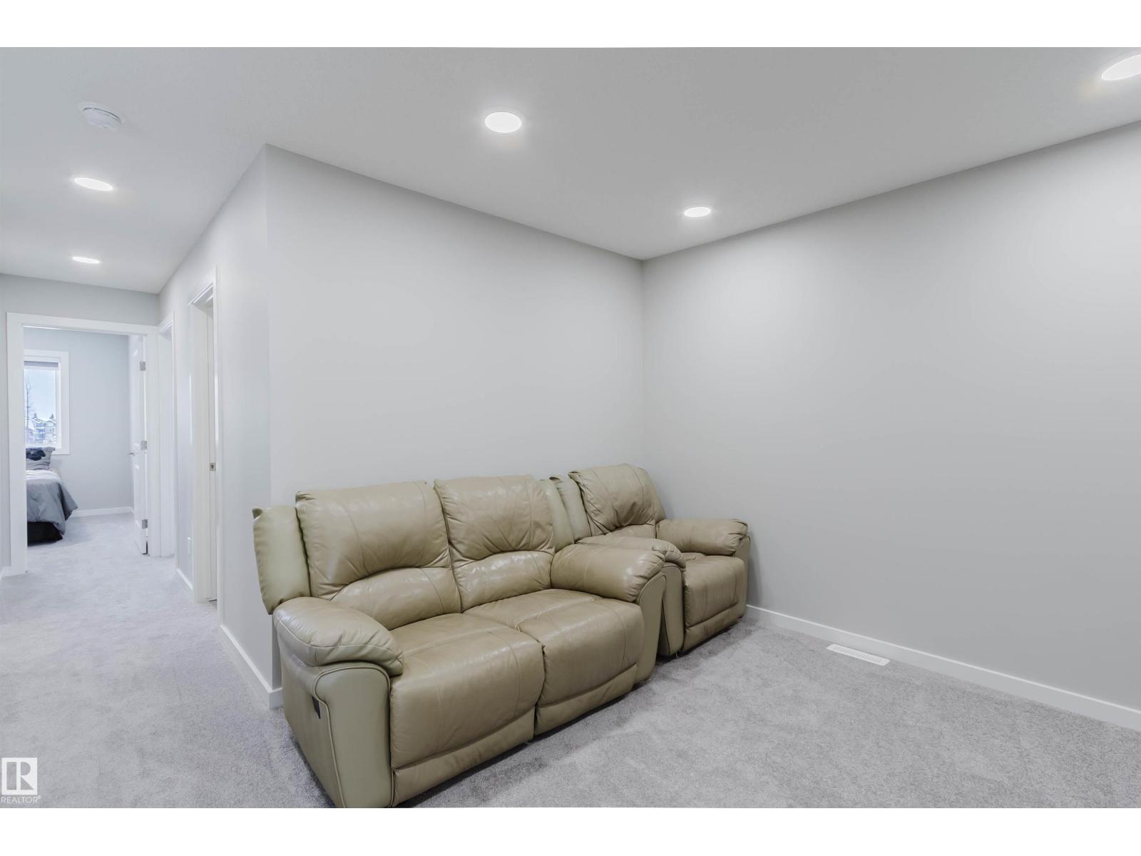 343 Edgemont Dr Nw, Edmonton, Alberta  T6M 3G7 - Photo 32 - E4469675