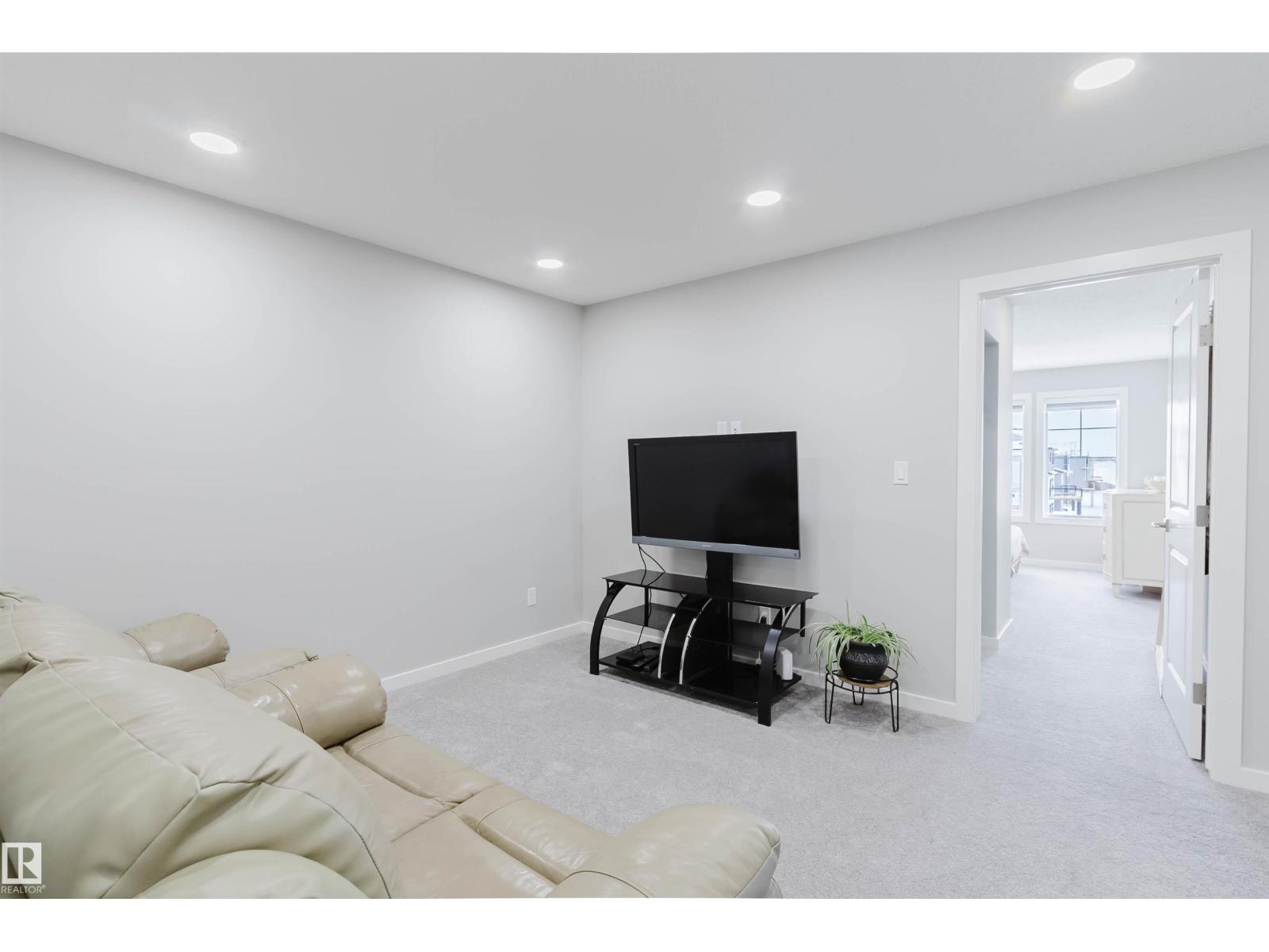 343 Edgemont Dr Nw, Edmonton, Alberta  T6M 3G7 - Photo 33 - E4469675